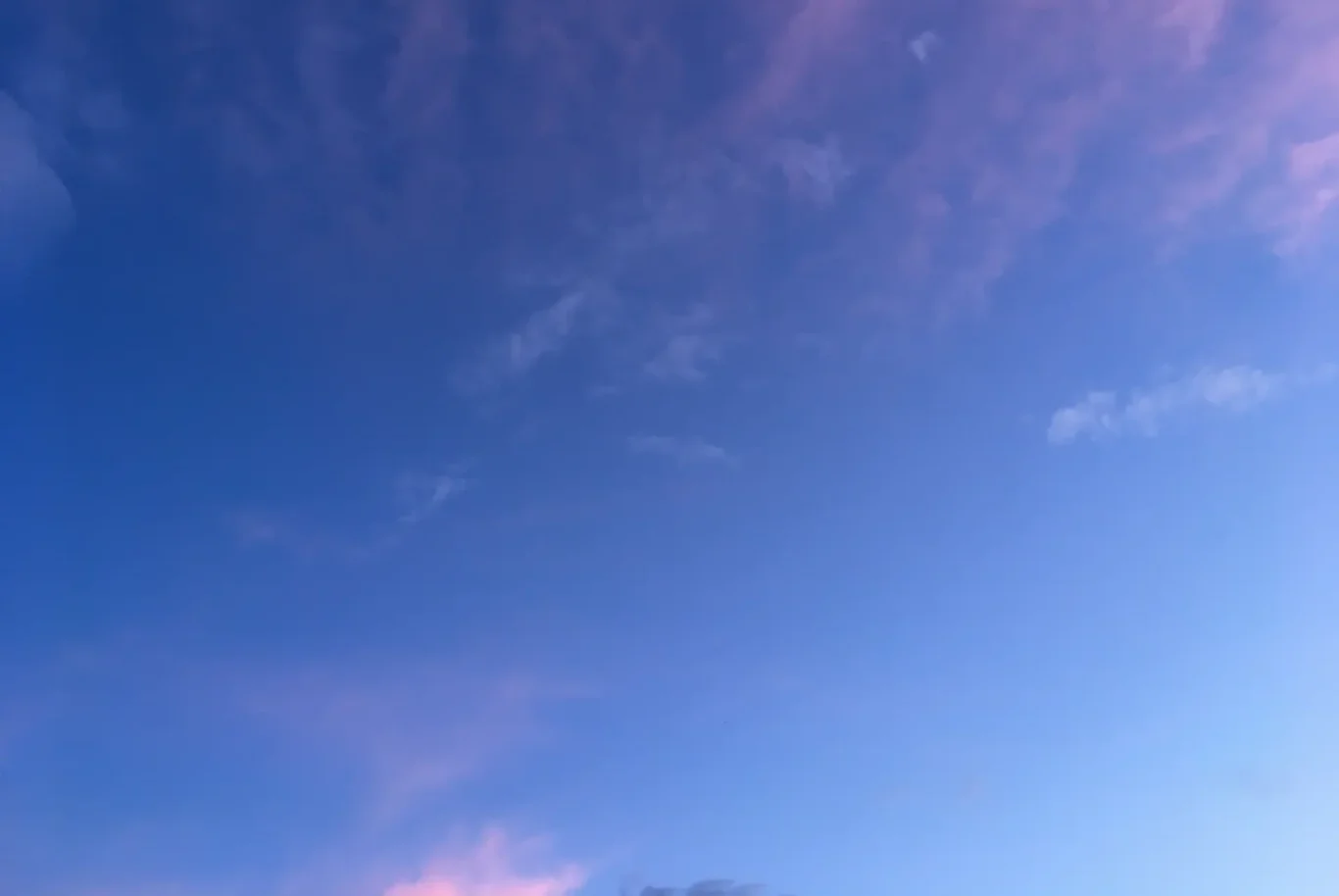 Entscheidung für Lösung & Transformation wie klarer Himmel KörperEnergieReise nach Dr. Katja Eissfeldt ® Liebe & Klarheit wie Himmel (Rosa: Herzchakra, Blau: Drittes Auge) Transform & Selbstheilung